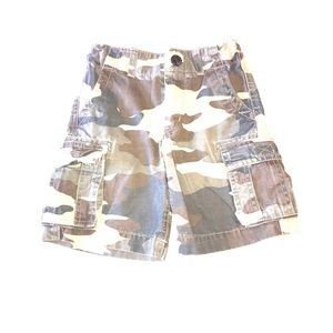 GAP Boy’s Camo Cargo Shorts!!